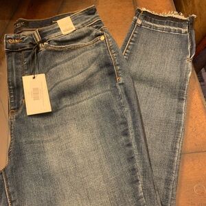 NEW WITH TAGS…Judy Blue Skinny Jeans